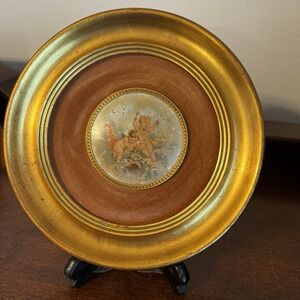 B & S Creations N.Y. Framed Cherubs Round Medallion On Velvet Background 8"